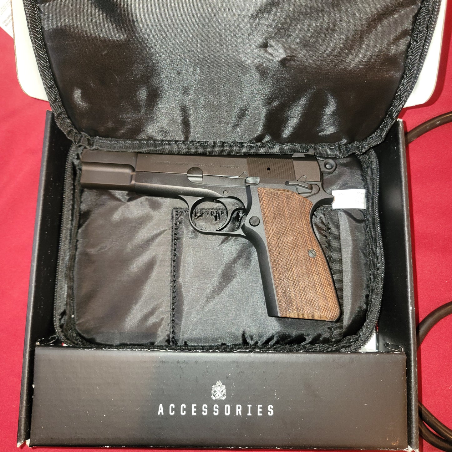 Springfield armory SA-35 9mm Pistol with 1x15 round mags no Card fee