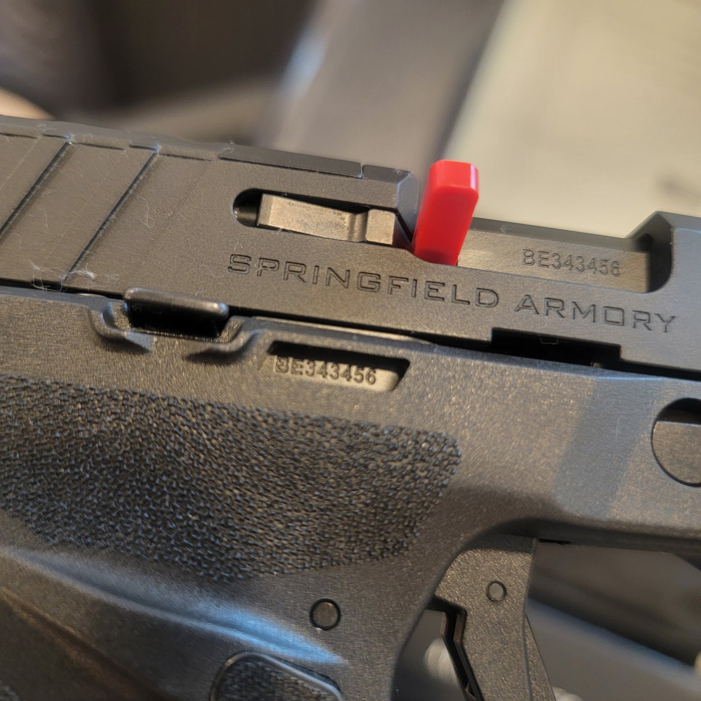 Springfield Armory Echelon 4.5" Black with FDE Grip mod 17/20rd OR