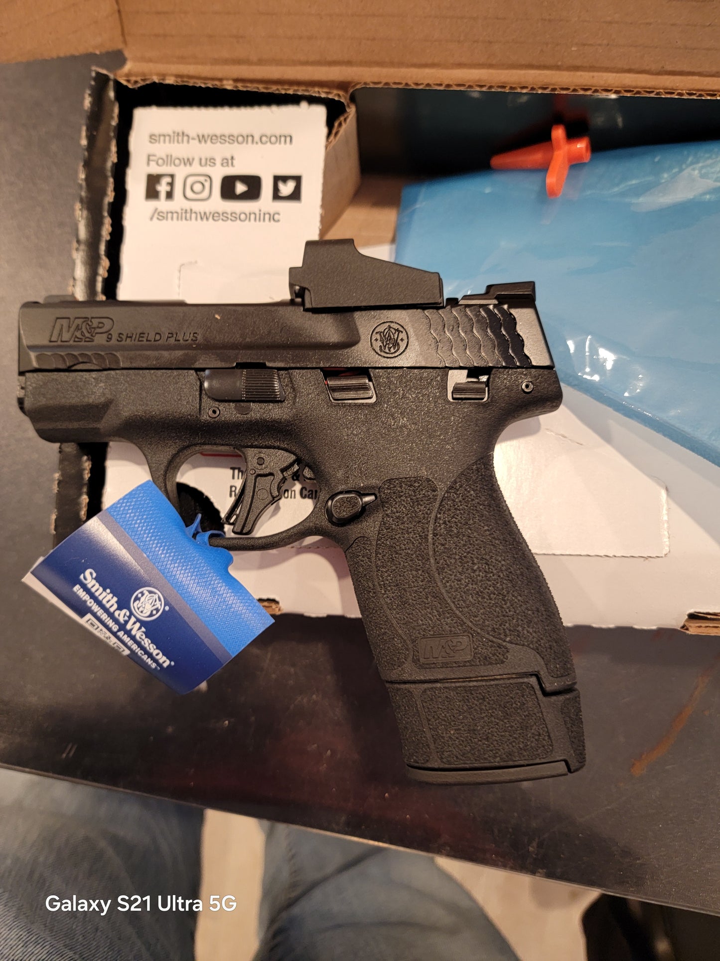 Smith Wesson M&P Shiled plus micro 9MM 15/10 Black CT RED DOT OC