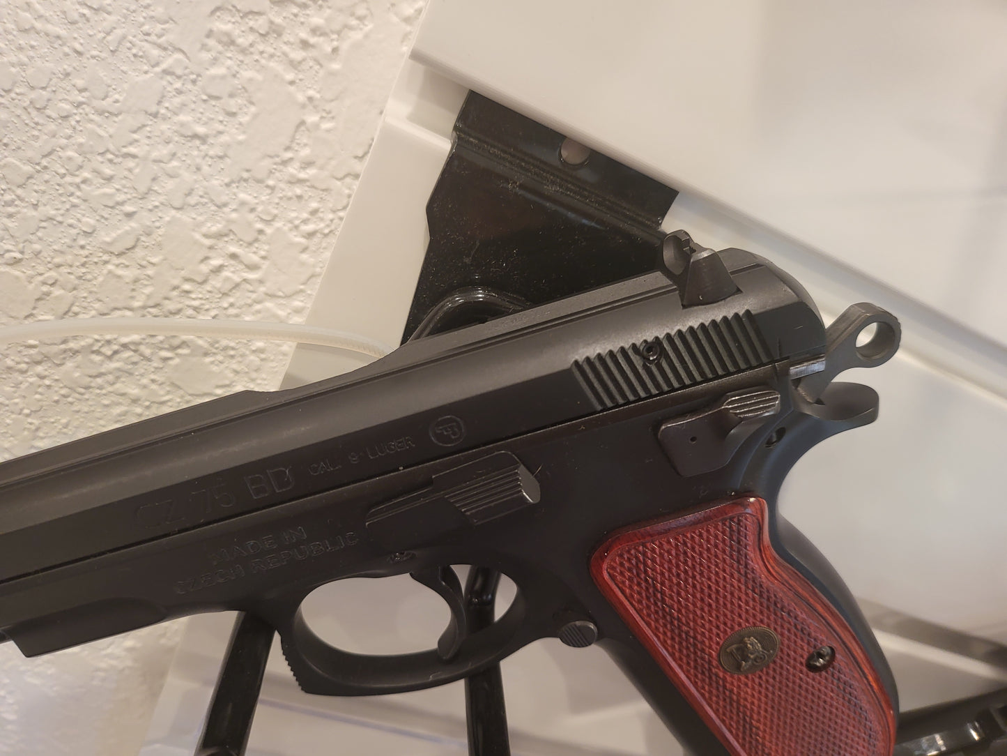 CZ 75 BD 9MM FS 16RD 4.6" BLACK RED GRIP USED