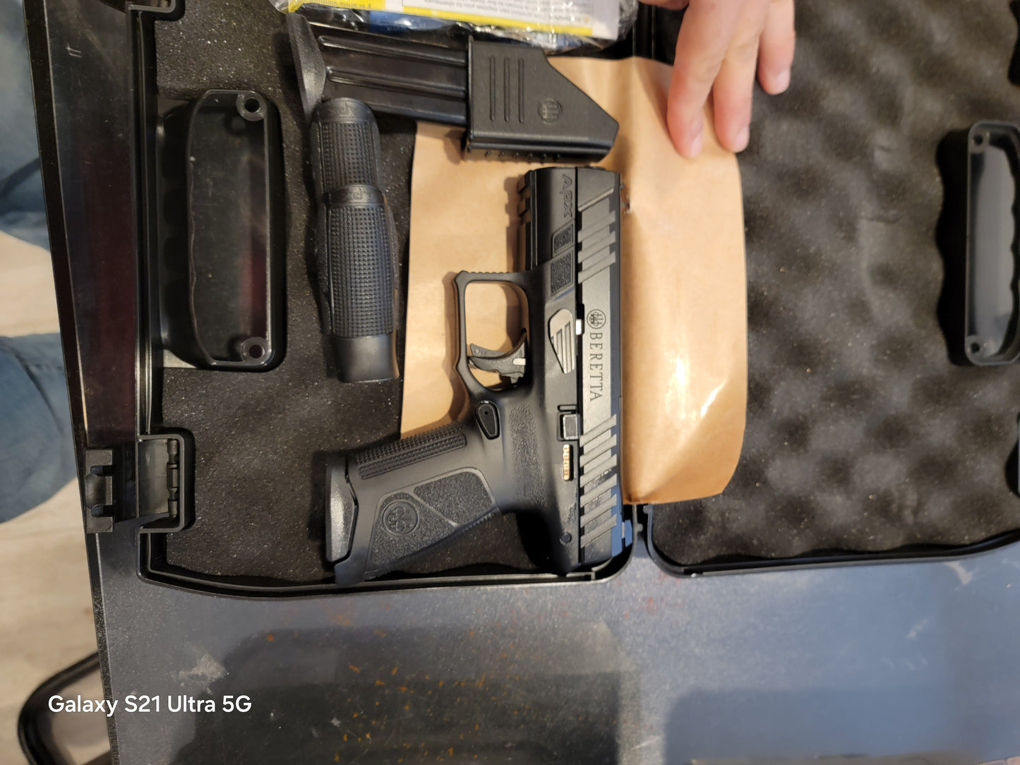 BERETTA APX-A1 Compact 9MM 15RD 3.7" black New