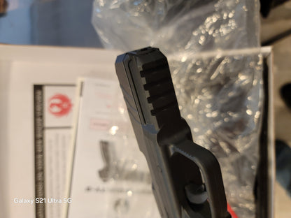 Ruger security-9 9mm 15rd 4" black picatinny rail