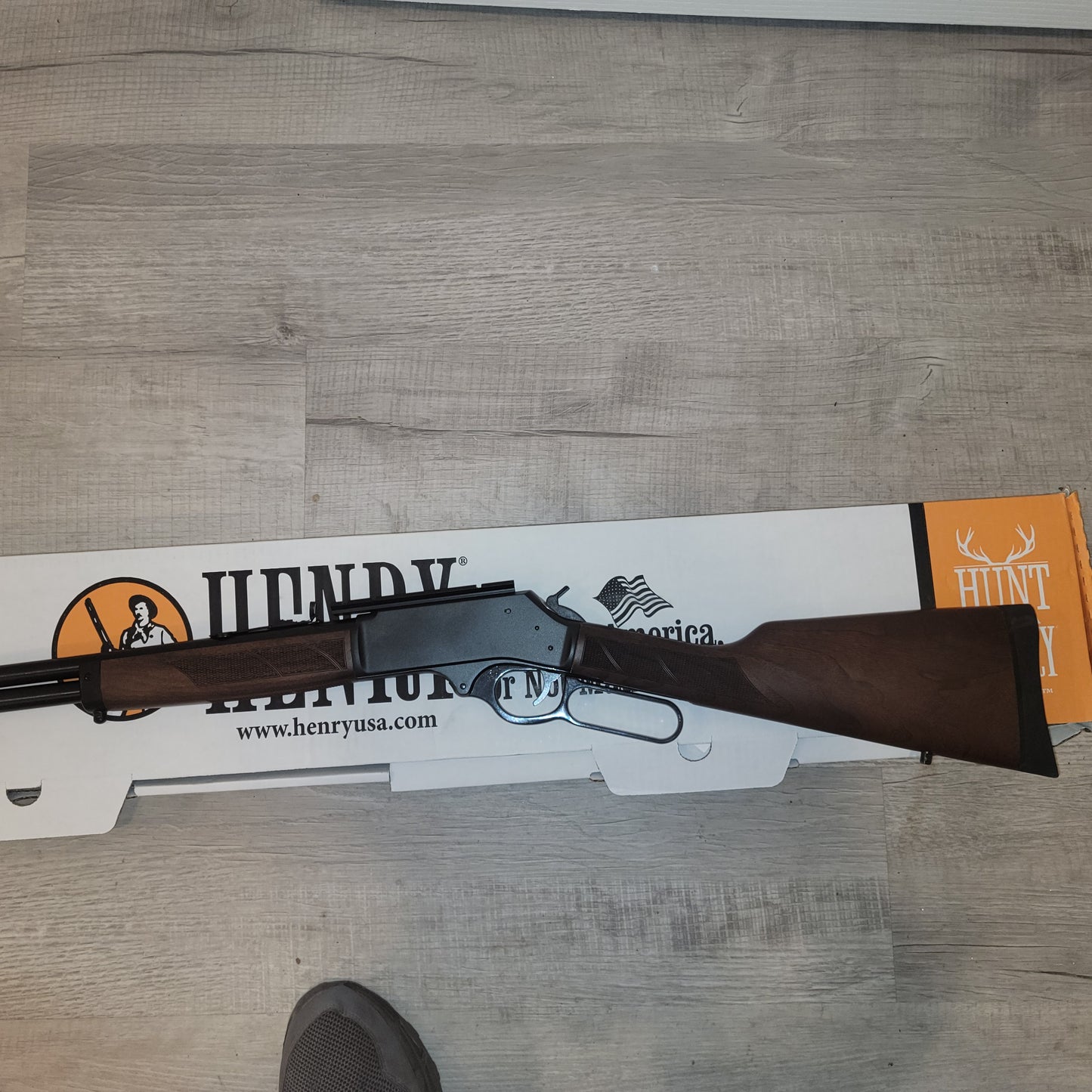 Henry Steel 30-30 Lever Action Rifle 20" Round BBL walnut model H009G