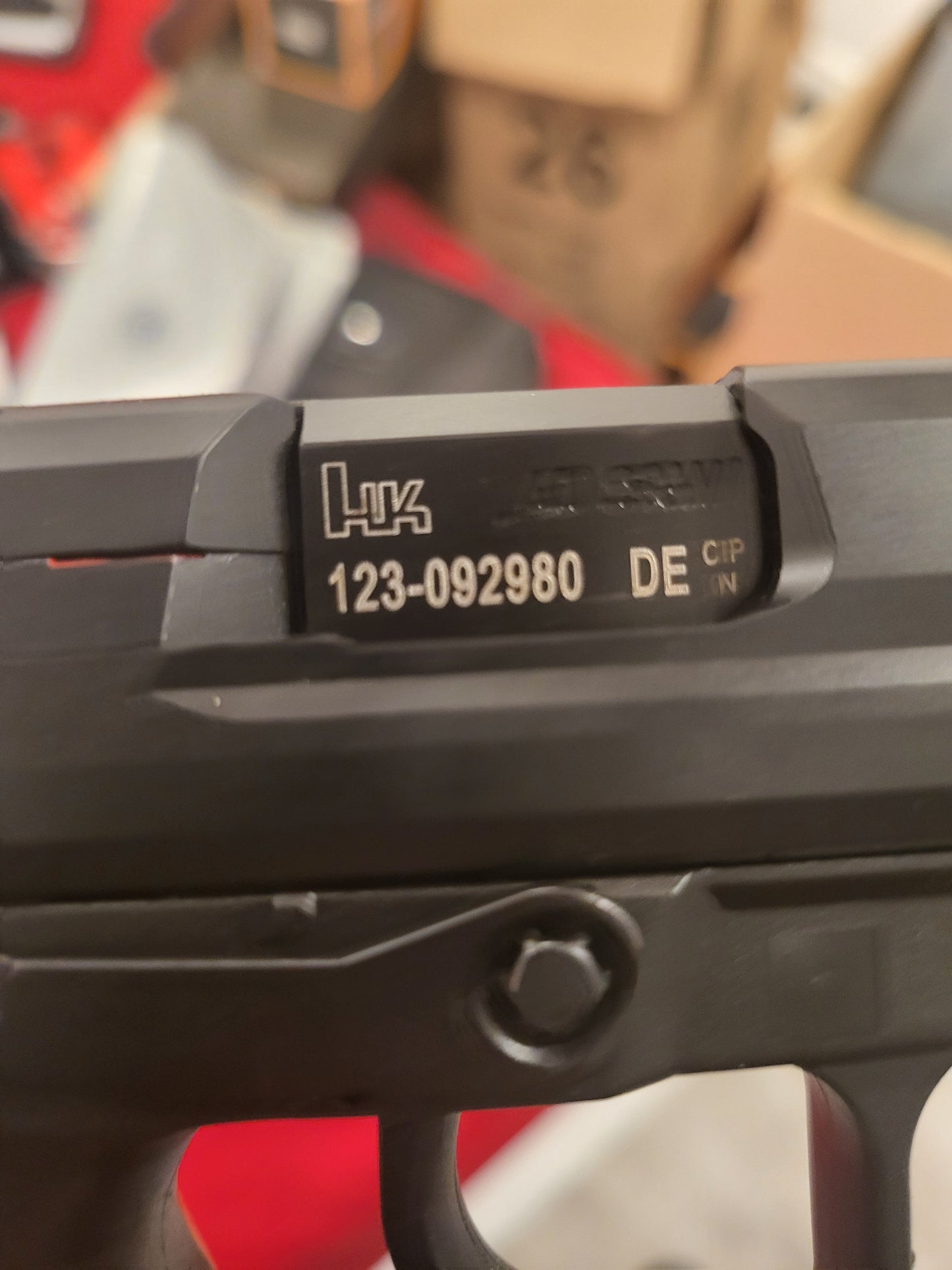 Heckler & Koch P2000 V3 .40 S&W Pistol with 2x12 mags New no card fee