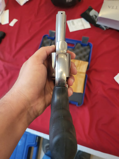 Smith Wesson686-6 Plus 357 Magnum Revolver 7 shot no card fee