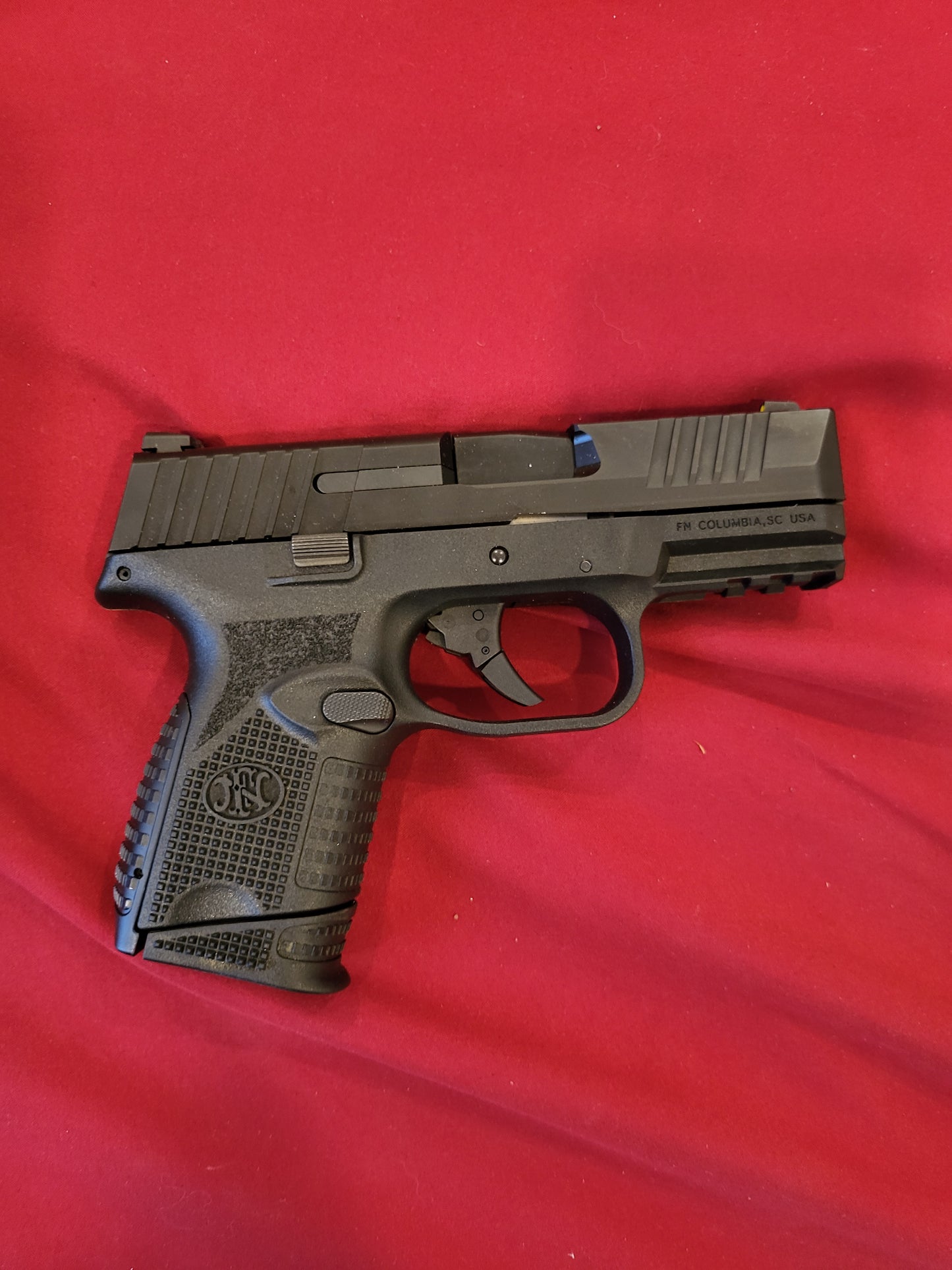 FN 509 Compact 9mm Luger Caliber Pistol with 12/15 round mags brand new