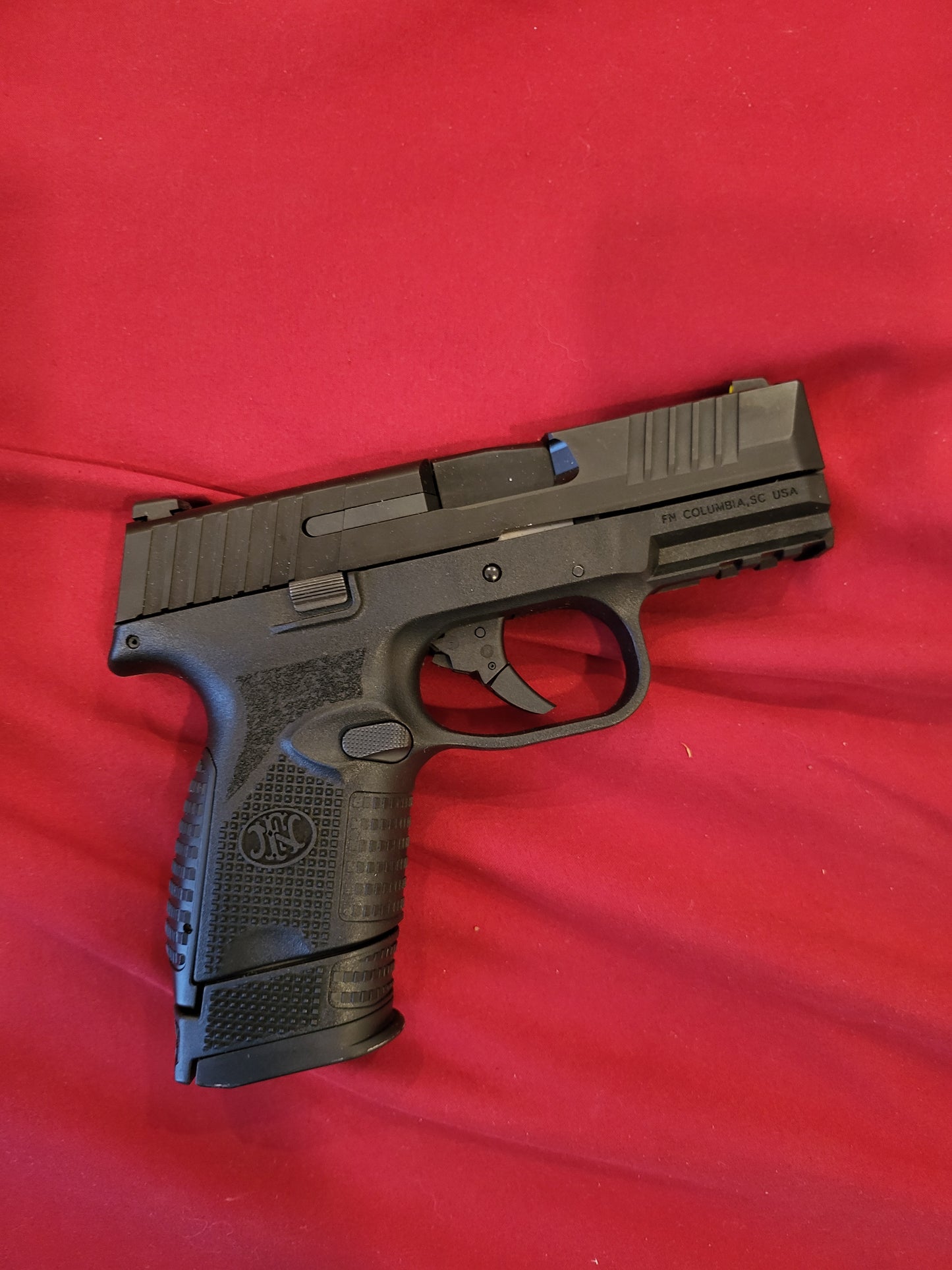 FN 509 Compact 9mm Luger Caliber Pistol with 12/15 round mags brand new