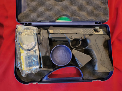 Beretta PX4 storm 4inch 2x14 mags 40S&W pistol New