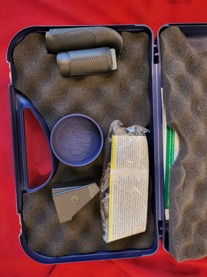 Beretta PX4 storm 4inch 2x14 mags 40S&W pistol New