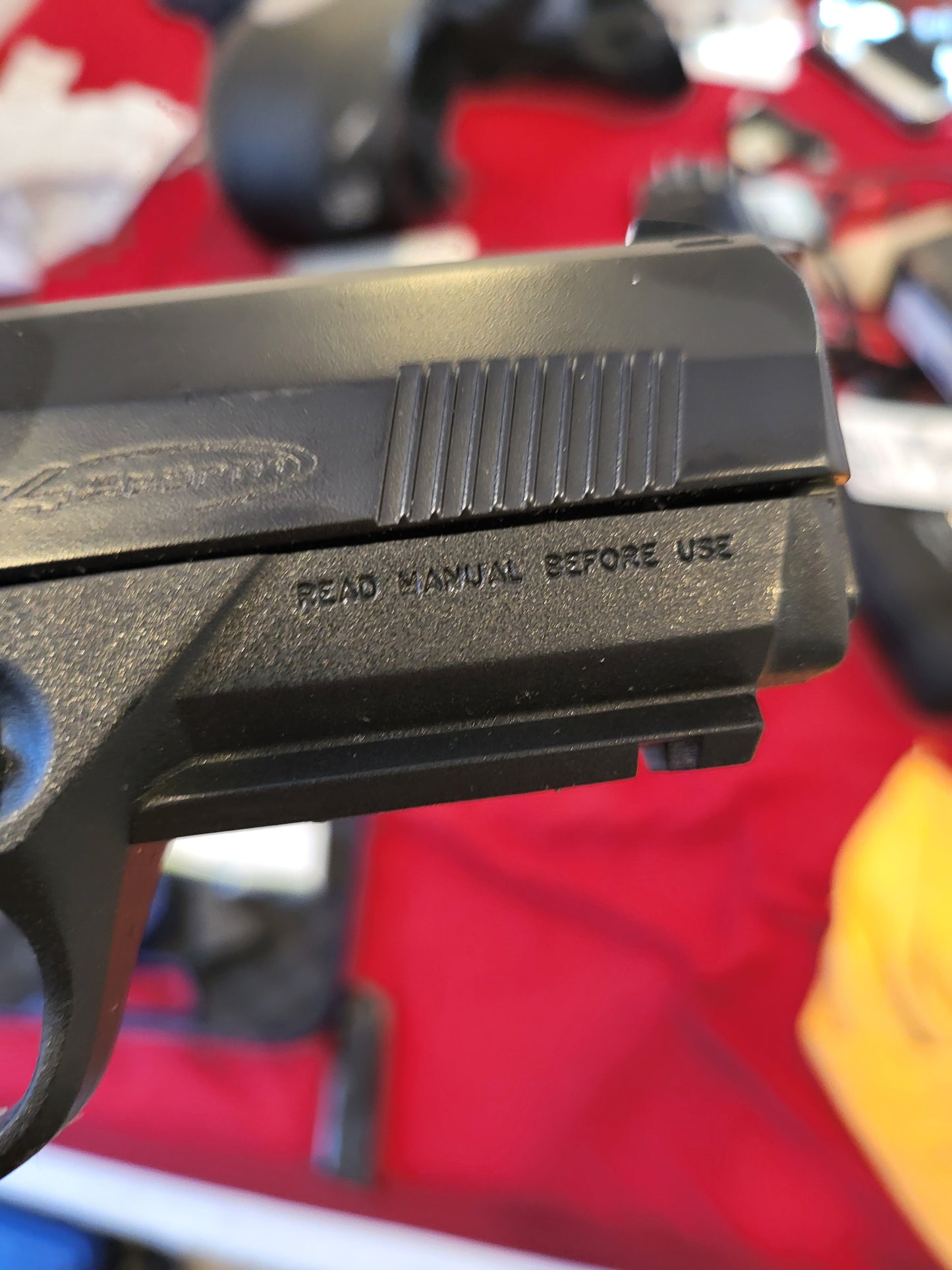 Beretta PX4 storm 4inch 2x14 mags 40S&W pistol New