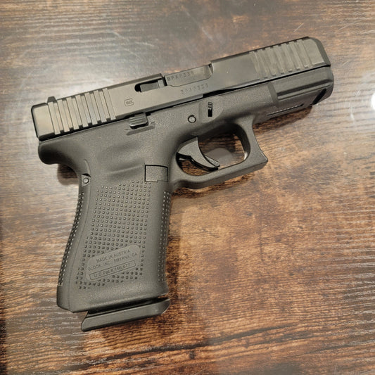 GLOCK 23 GEN5 Semiautomatic 40 S&W Centerfire Pistol w 3x13mags