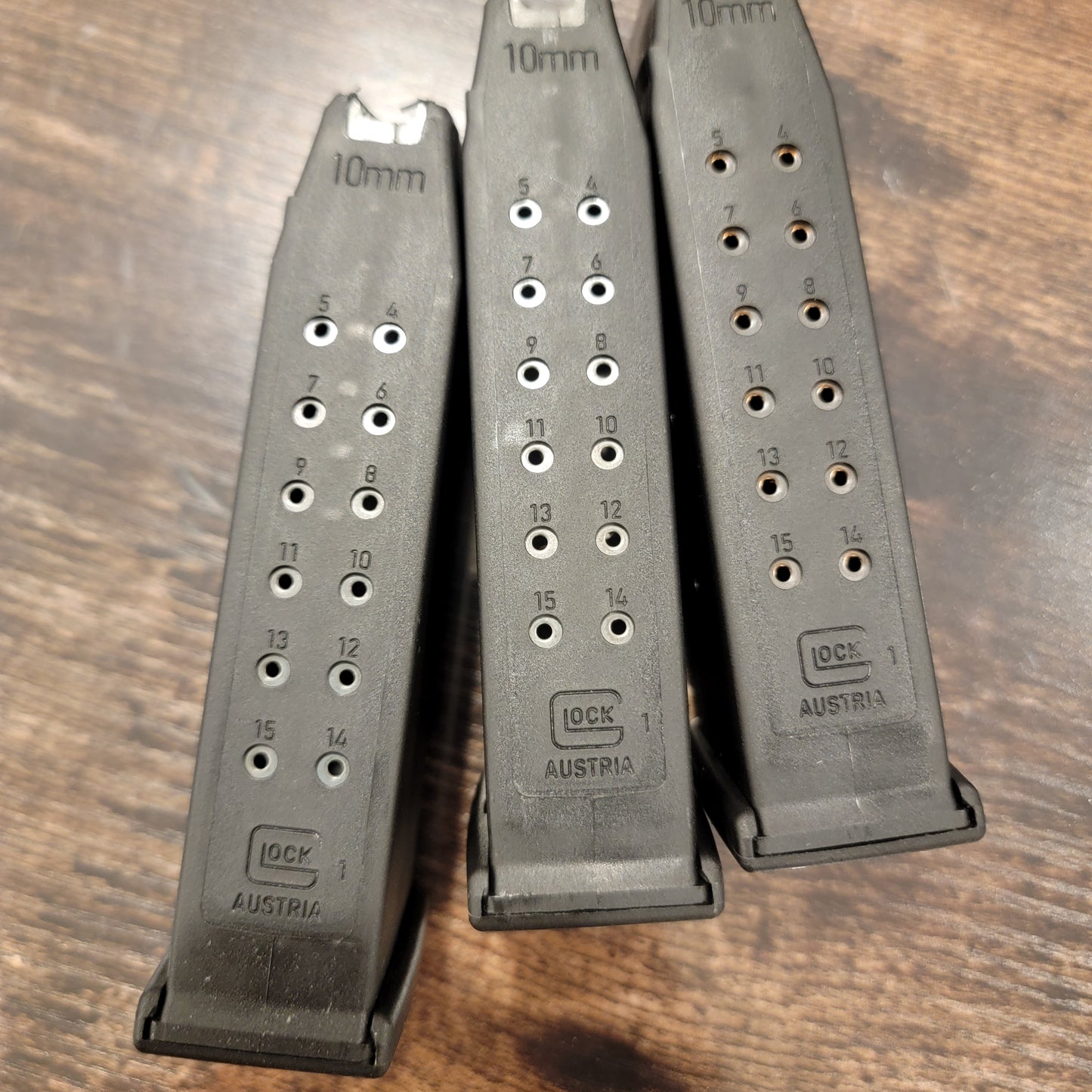 glock G20 GEN4 10MM distressed flag patern with 3x15 mags