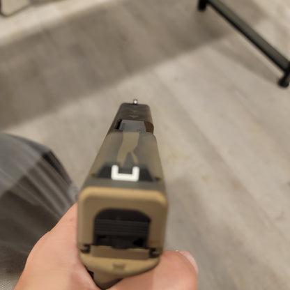 glock G20 GEN4 10MM distressed flag patern with 3x15 mags