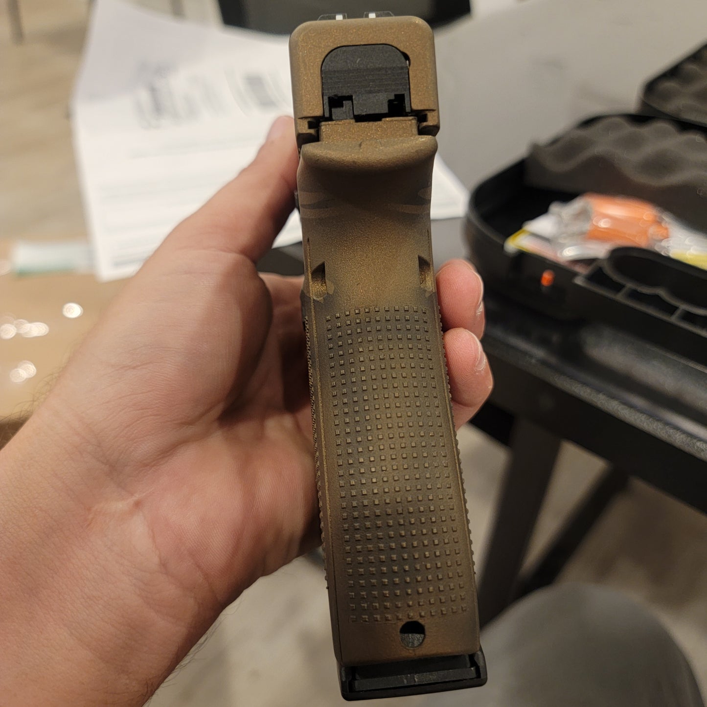 glock G20 GEN4 10MM distressed flag patern with 3x15 mags