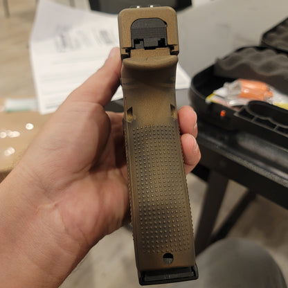 glock G20 GEN4 10MM distressed flag patern with 3x15 mags