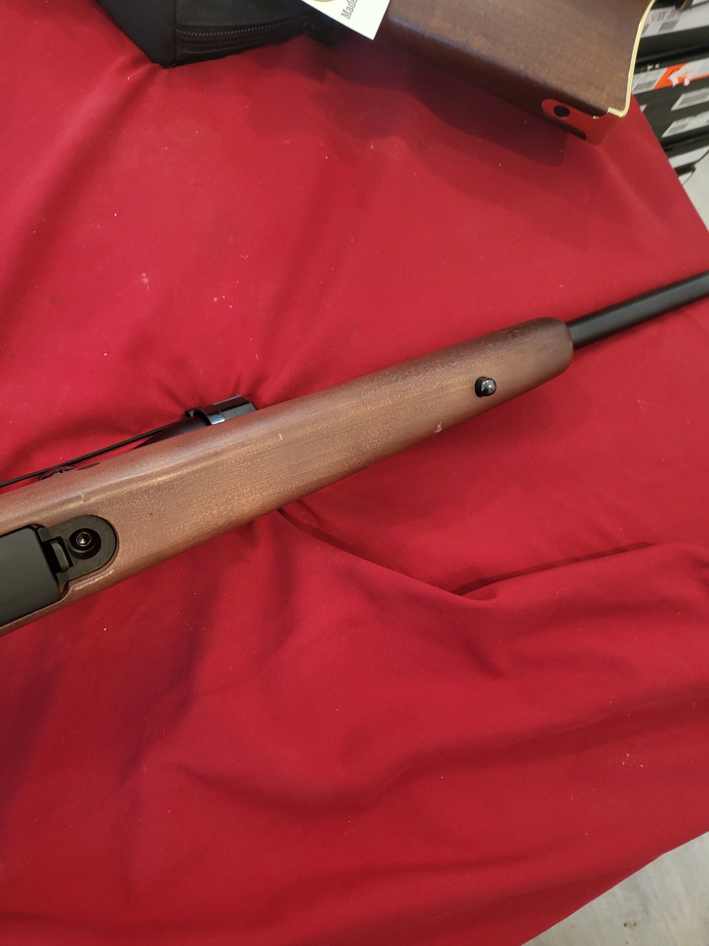 Savage Axis II XP.270 Win Bolt-Action Rifle weaver 3-9x40 scope Combo