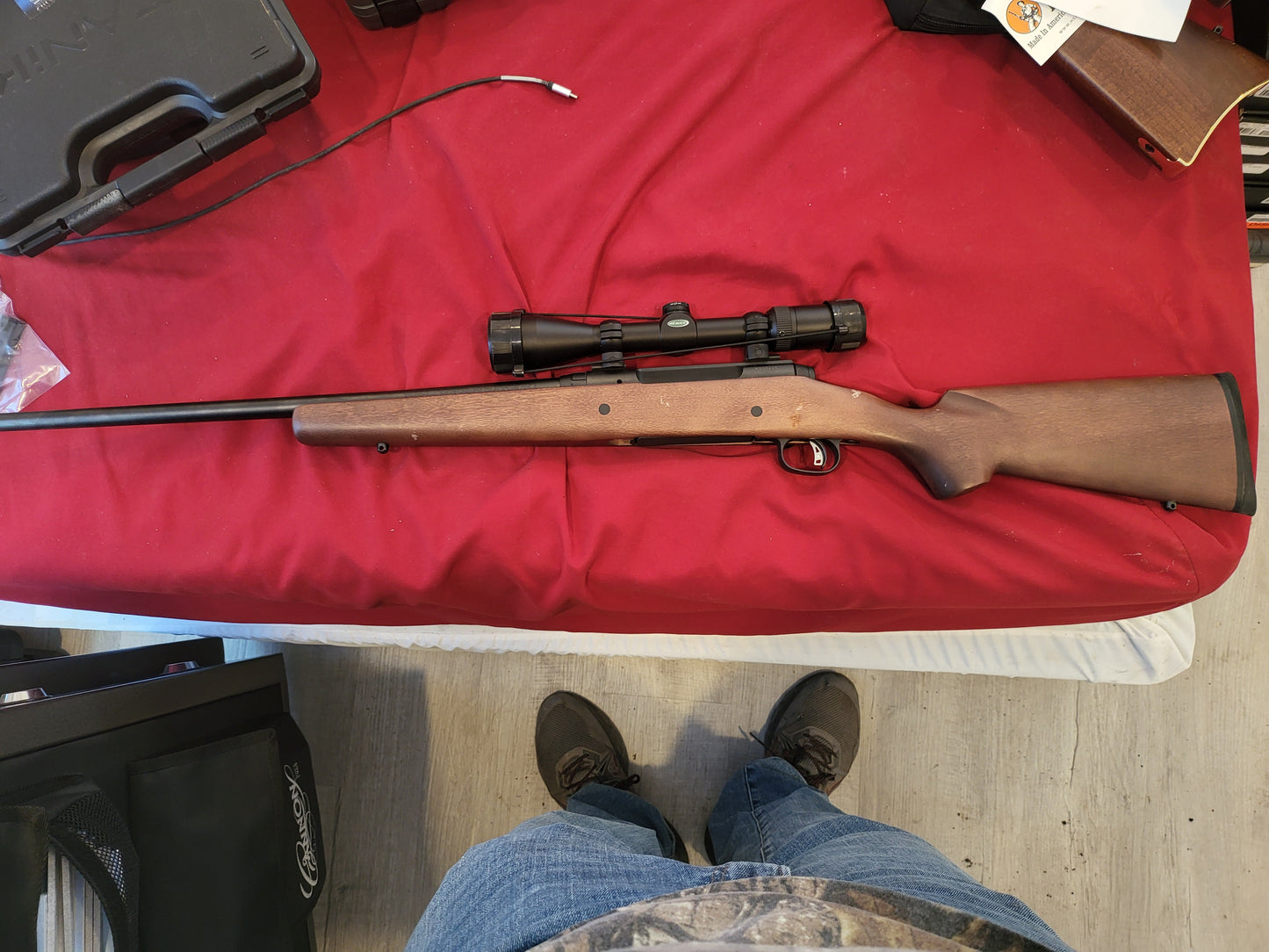 Savage Axis II XP.270 Win Bolt-Action Rifle weaver 3-9x40 scope Combo